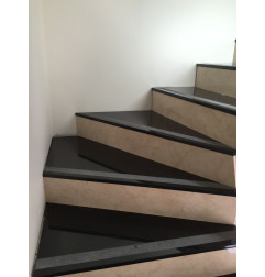 Escalón de escalera - Belgian Bluestone - PERSONALIZADO