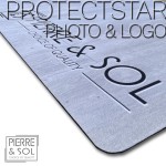 Tapete com logotipo PROTECTSTAR