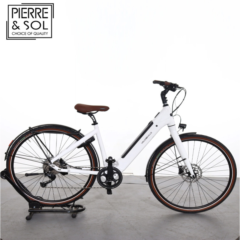 2 辆电动城市自行车 - PIERRE & SOL 2025 竞赛